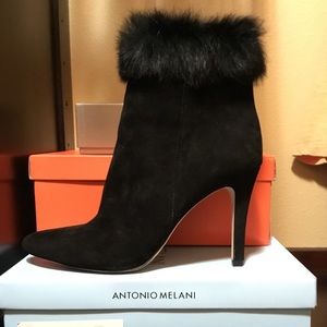 Antonio Melani Black Suede Bootie sz. 9.5